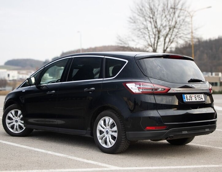 Ford S-MAX MPV 2,0 l 110 kw