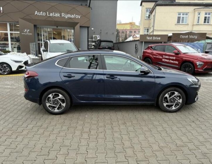 Hyundai i30 Liftback 1,5 l 103 kw