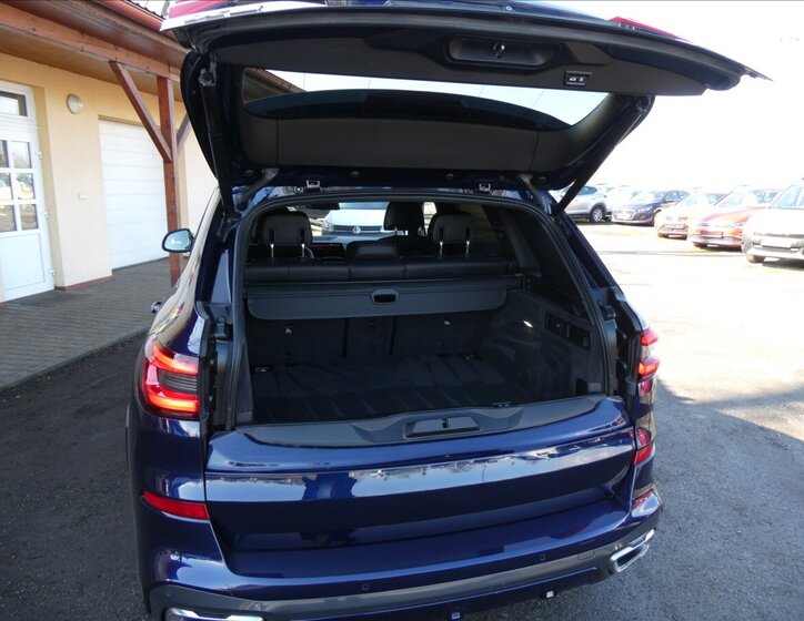 BMW X5 SUV / Terénní 3,0 l 195 kw