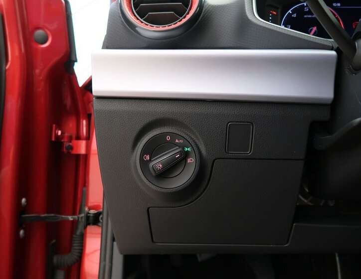 Seat Arona SUV / Terénní 999,0 85 kw