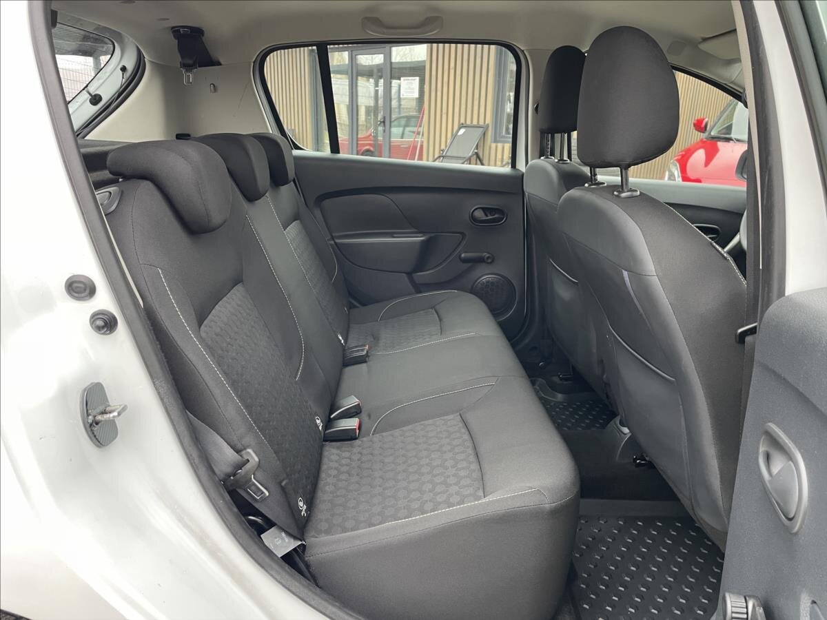 Dacia Sandero Hatchback 1,1 l 54 kw