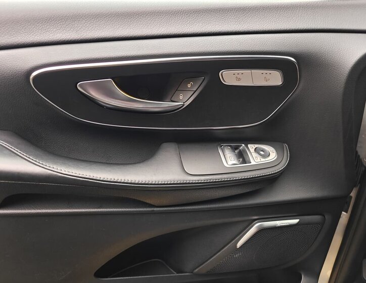 Mercedes-Benz Třídy V 9