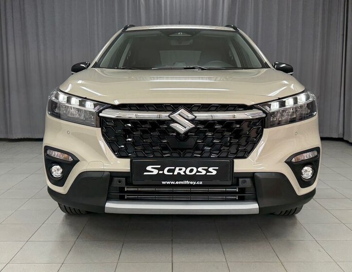 Suzuki S-Cross SUV / Terénní 1,4 l 81 kw