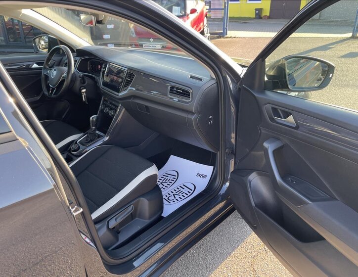 Volkswagen T-Roc SUV 2,0 l 110 kw