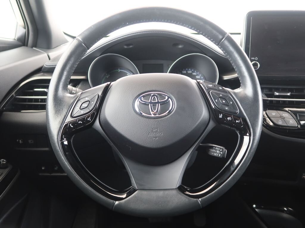 Toyota C-HR SUV / Terénní 1,8 l 72 kw