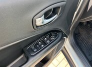 Jeep Compass SUV / Terénní 1,3 l 96 kw