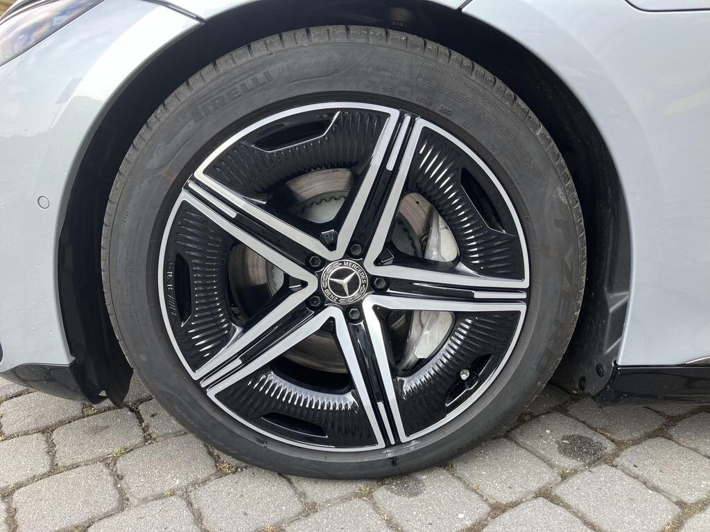 Mercedes-Benz EQS Sedan / Limuzína 0,0 265 kw