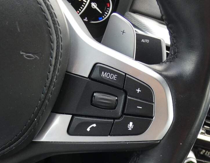 BMW Řada 6 Liftback 3,0 l 195 kw