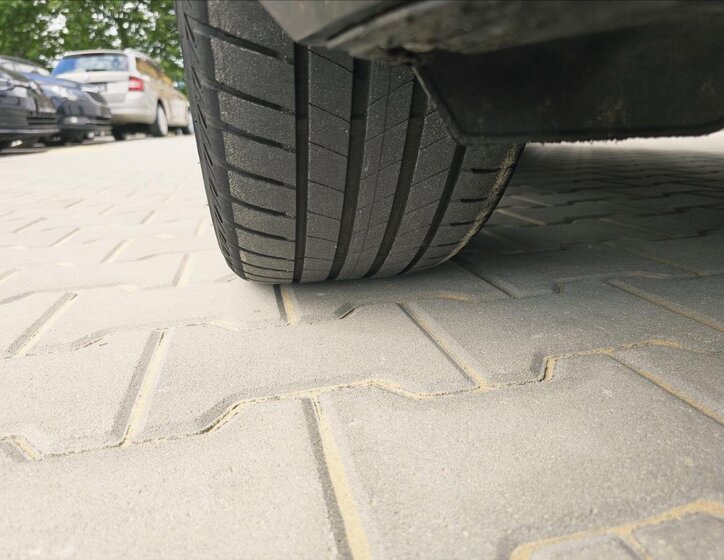 Volkswagen Golf Kombi 2,0 l 110 kw