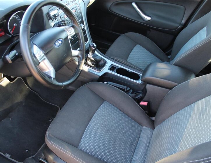 Ford Mondeo Liftback 2,0 l 85 kw