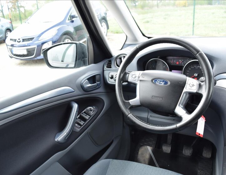 Ford Galaxy MPV 2,0 l 103 kw