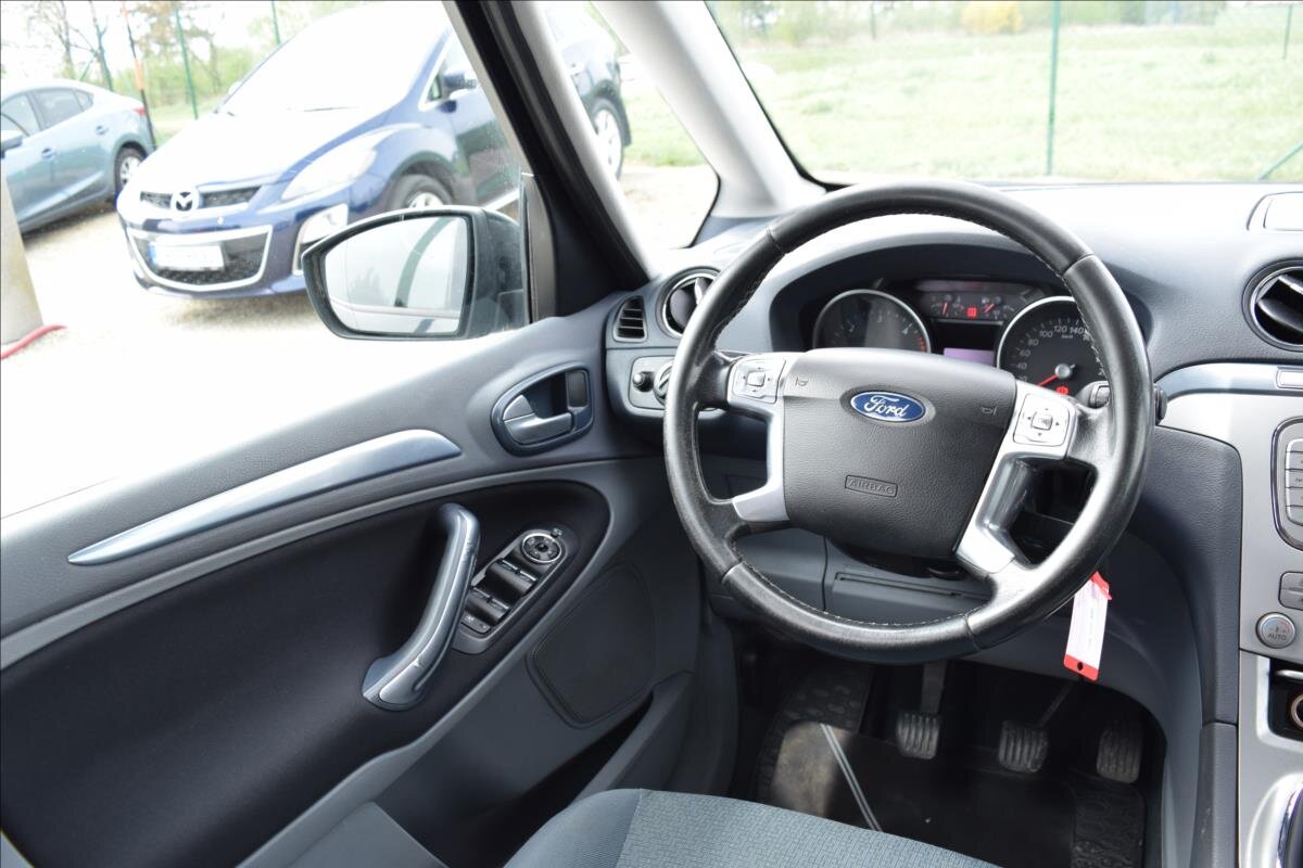 Ford Galaxy MPV 2,0 l 103 kw