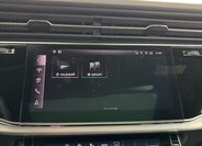 Audi Q8 SUV / Terénní 3,0 l 210 kw