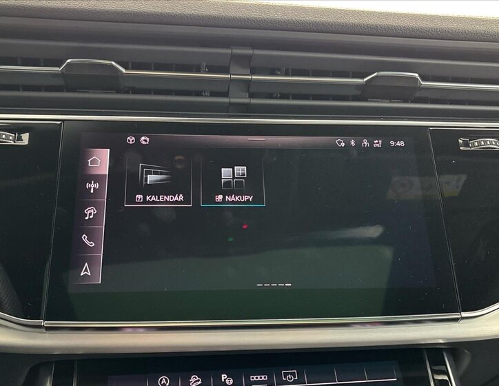 Audi Q8 SUV / Terénní 3,0 l 210 kw