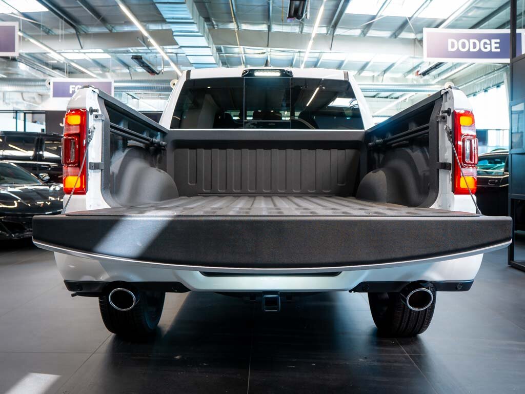 Dodge RAM Pick-up 5,7 l 291 kw