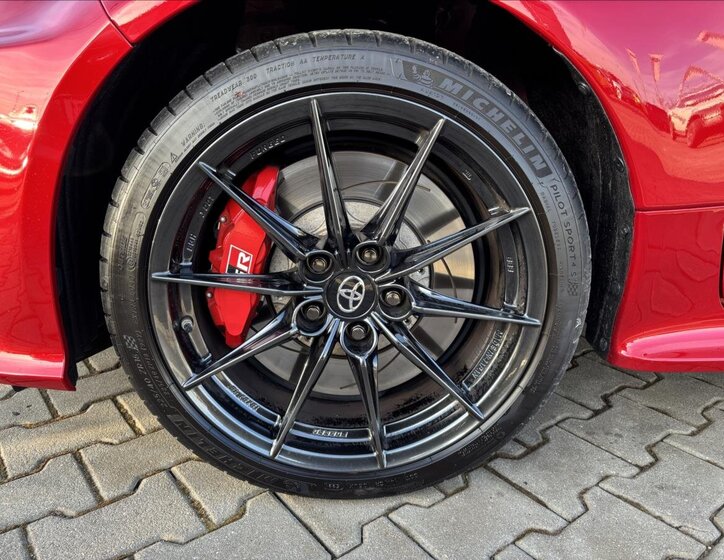 Toyota GR Yaris Hatchback 1,6 l 192 kw