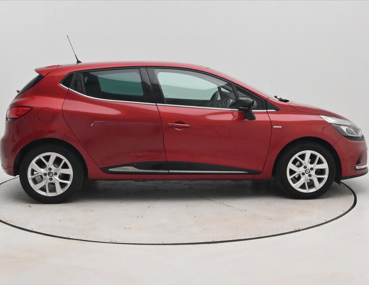 Renault Clio Hatchback 898,0 66 kw