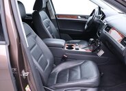 Volkswagen Touareg SUV / Terénní 3,0 l 180 kw