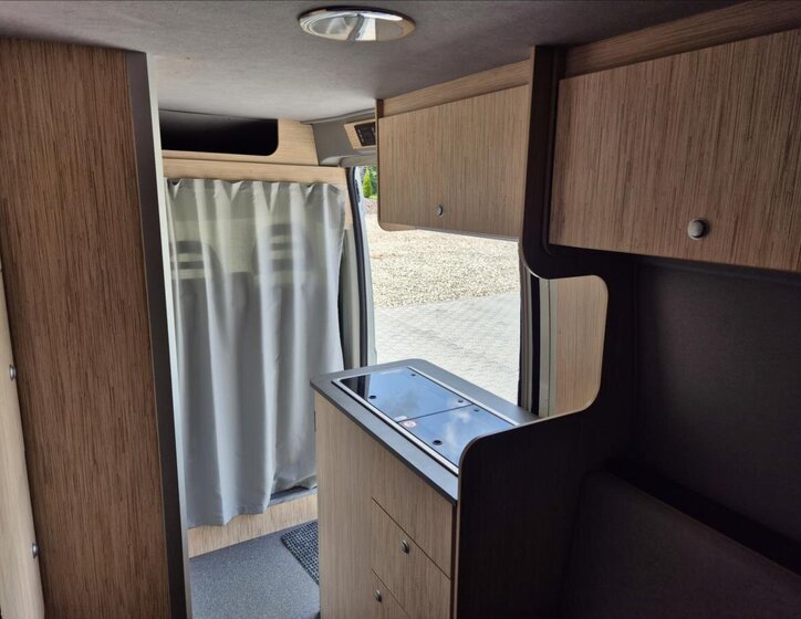 Peugeot Ostatní Ostatní 2,0 l 120 kw