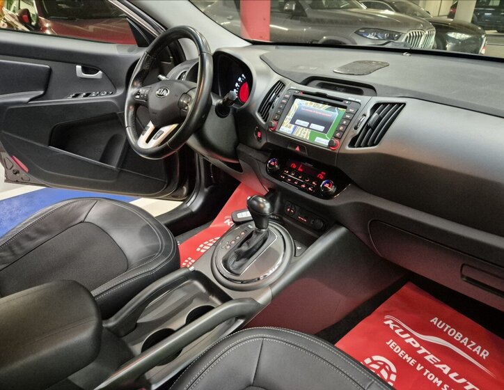 KIA Sportage SUV / Terénní 2,0 l 120 kw