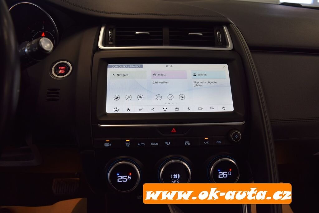 Jaguar F-Pace SUV 2,0 l 110 kw