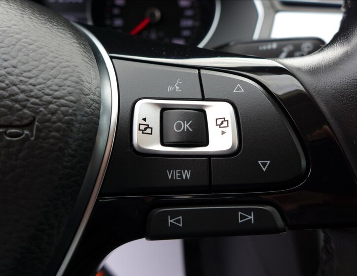 Volkswagen Passat Kombi 2,0 l 110 kw