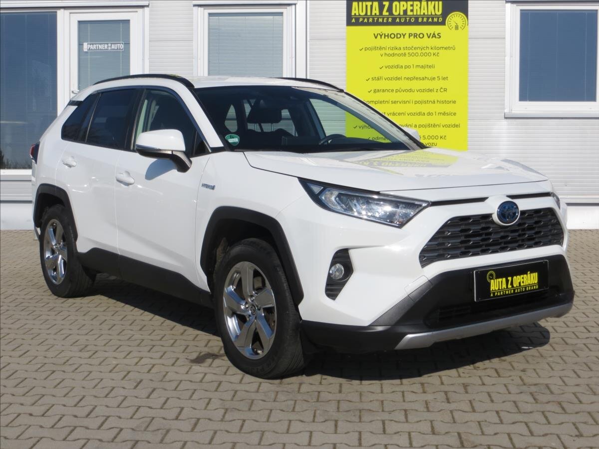 Toyota RAV4 SUV / Terénní 2,5 l 131 kw