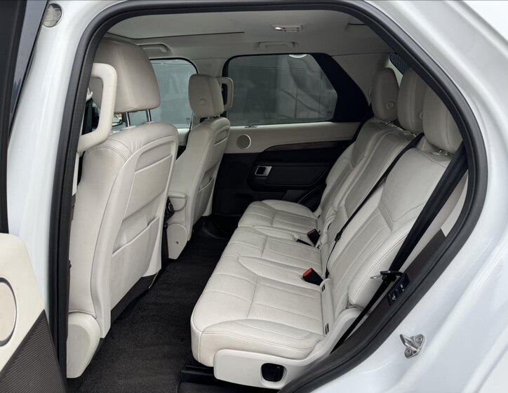 Land Rover Discovery 12