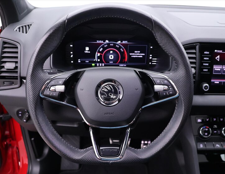 Škoda Karoq SUV 1,5 l 110 kw