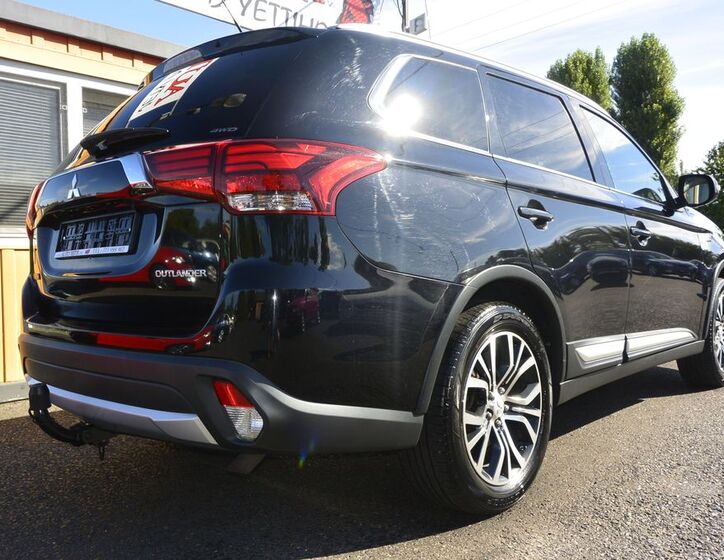 Mitsubishi Outlander 44