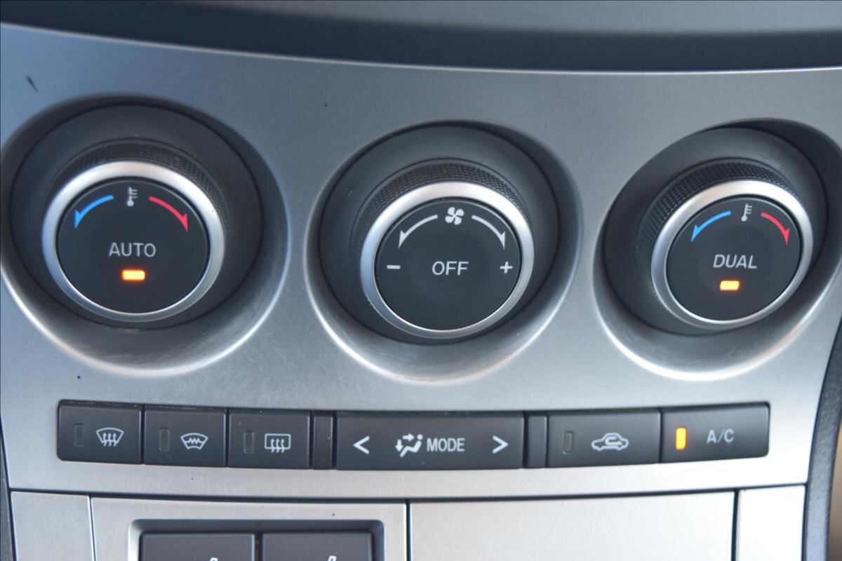 Mazda 3 Hatchback 1,6 l 77 kw