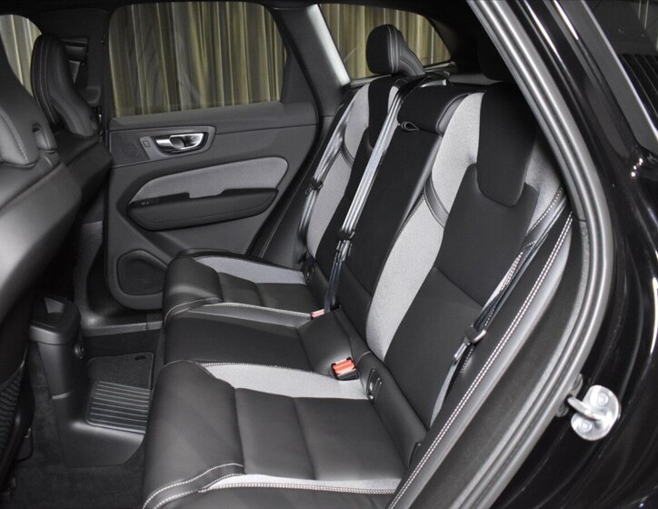 Volvo XC60 SUV 2,0 l 335 kw