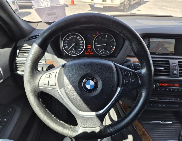 BMW X5 SUV / Terénní 3,0 l 173 kw