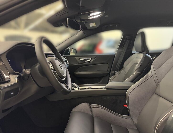 Volvo V60 Kombi 2,0 l 145 kw