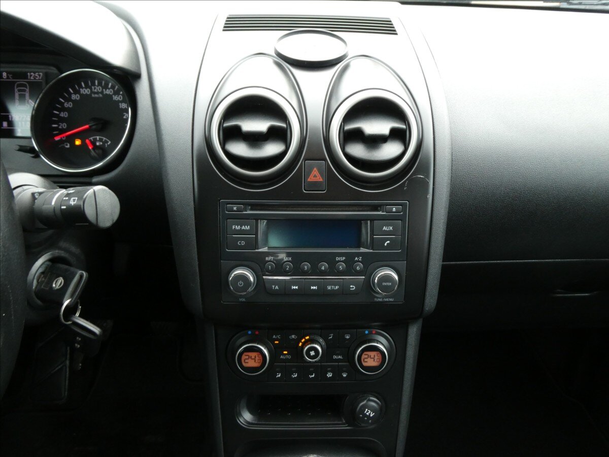 Nissan Qashqai SUV 2,0 l 104 kw