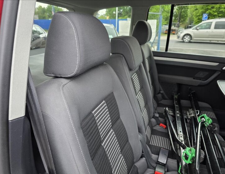 Volkswagen Touran Kombi 2,0 l 80 kw