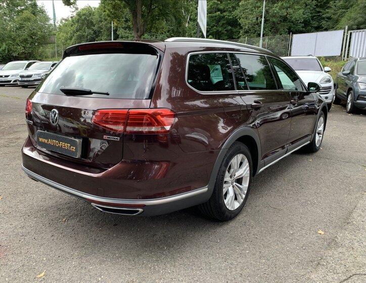 Volkswagen Passat Kombi 2,0 l 140 kw