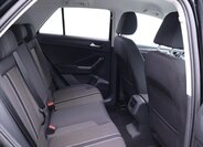 Volkswagen T-Roc 13