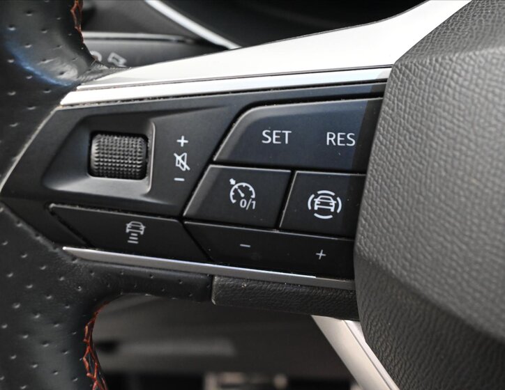 Seat Tarraco SUV / Terénní 2,0 l 110 kw