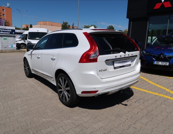 Volvo XC60 6