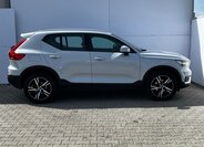 Volvo XC40 SUV / Terénní 1,5 l 120 kw