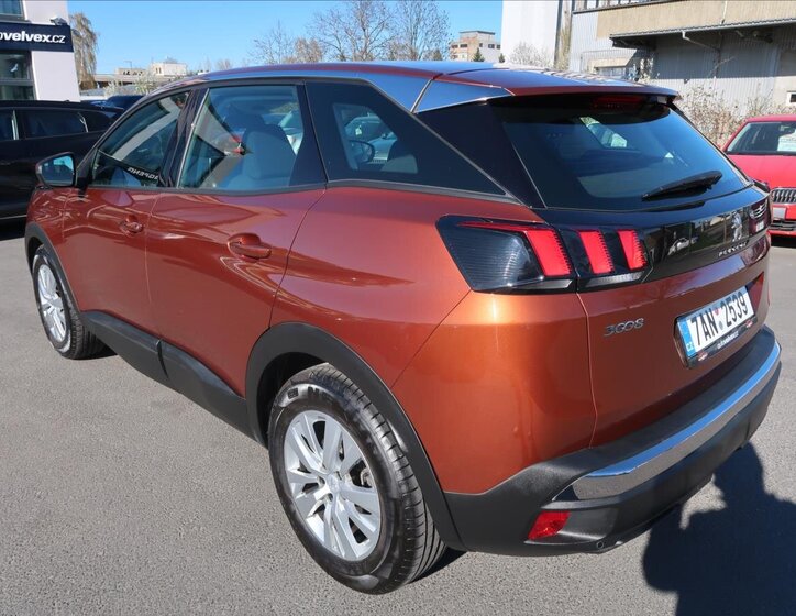 Peugeot 3008 SUV / Terénní 1,2 l 96 kw