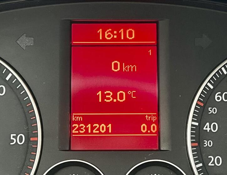 Volkswagen Touran 24