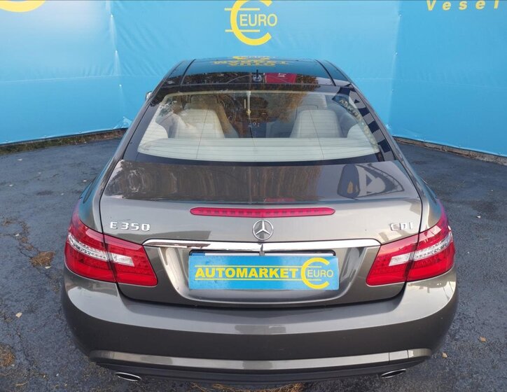 Mercedes-Benz Třídy E Kupé 3,0 l 170 kw