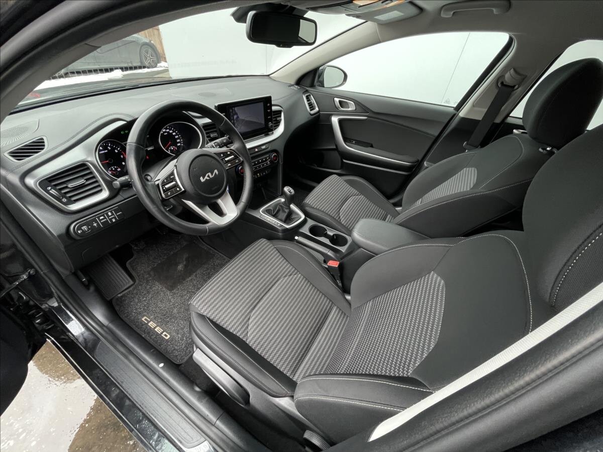 KIA Ceed Hatchback 998,0 74 kw