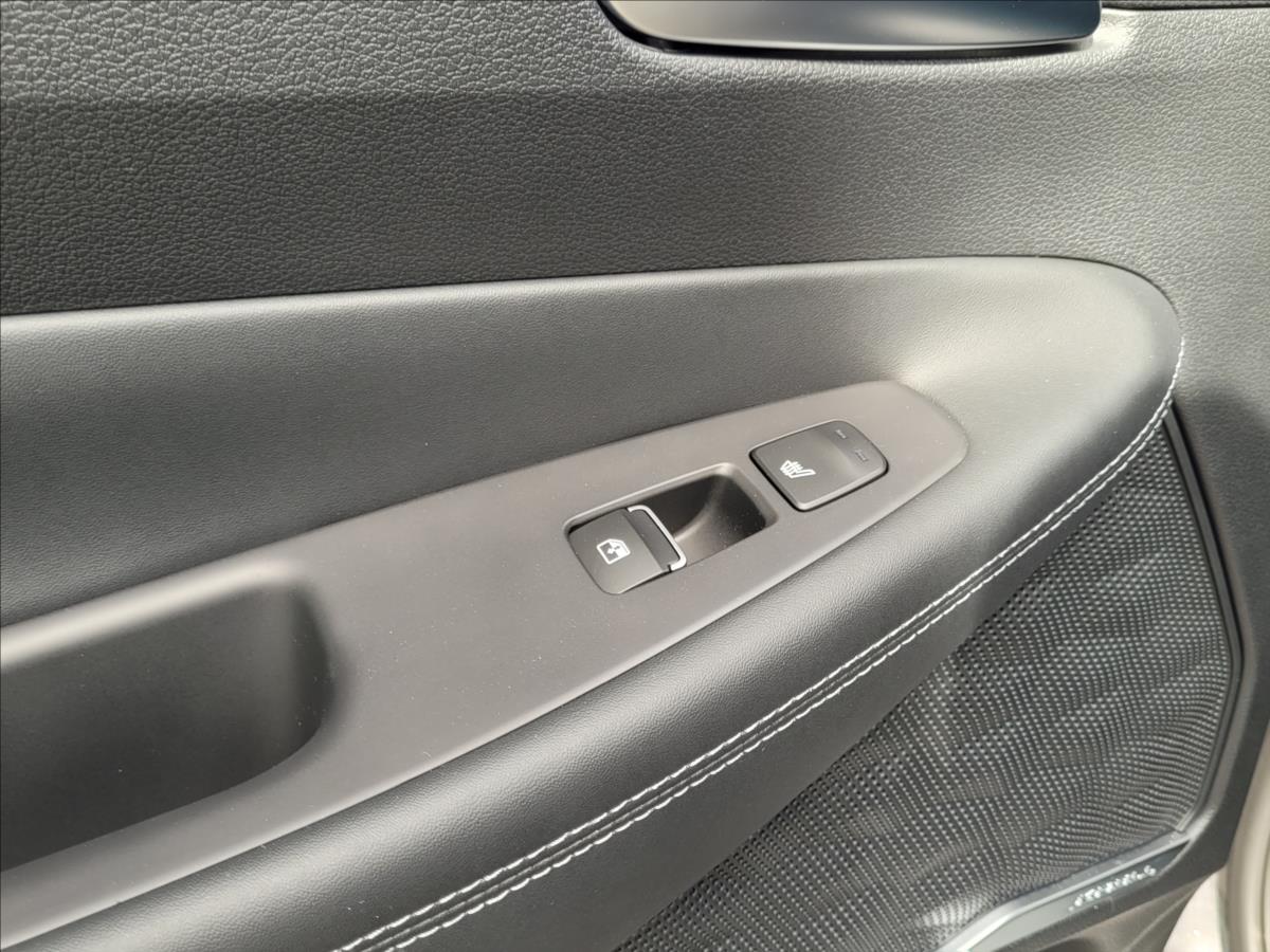 Hyundai Santa Fe SUV 1,6 l 195 kw