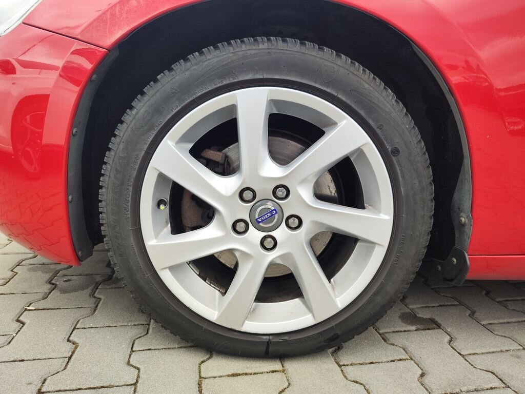 Volvo V60 Kombi 2,0 l 120 kw