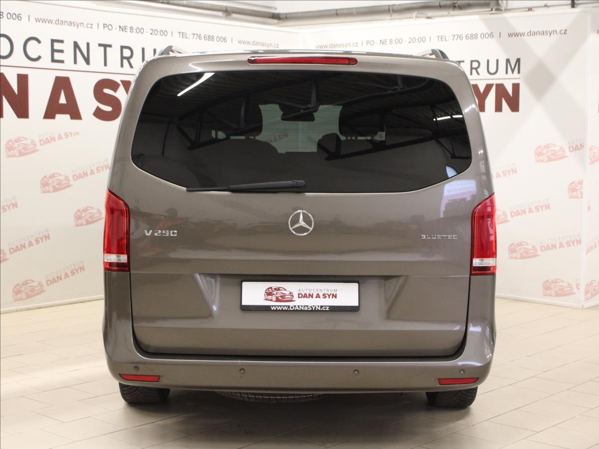 Mercedes-Benz Třídy V Kombi 2,1 l 140 kw