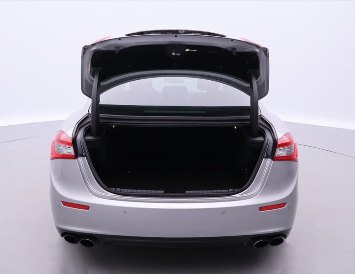 Maserati Ghibli Sedan 3,0 l 302 kw