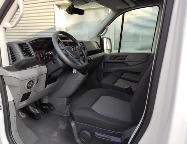 Volkswagen Crafter 8